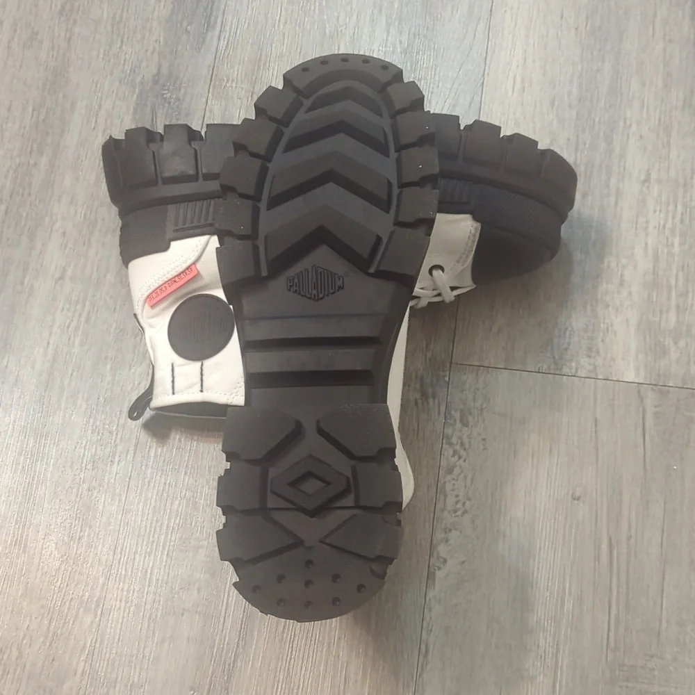 Palladium Revolt Ho TX Star Platform Boots - Picture 11 of 13